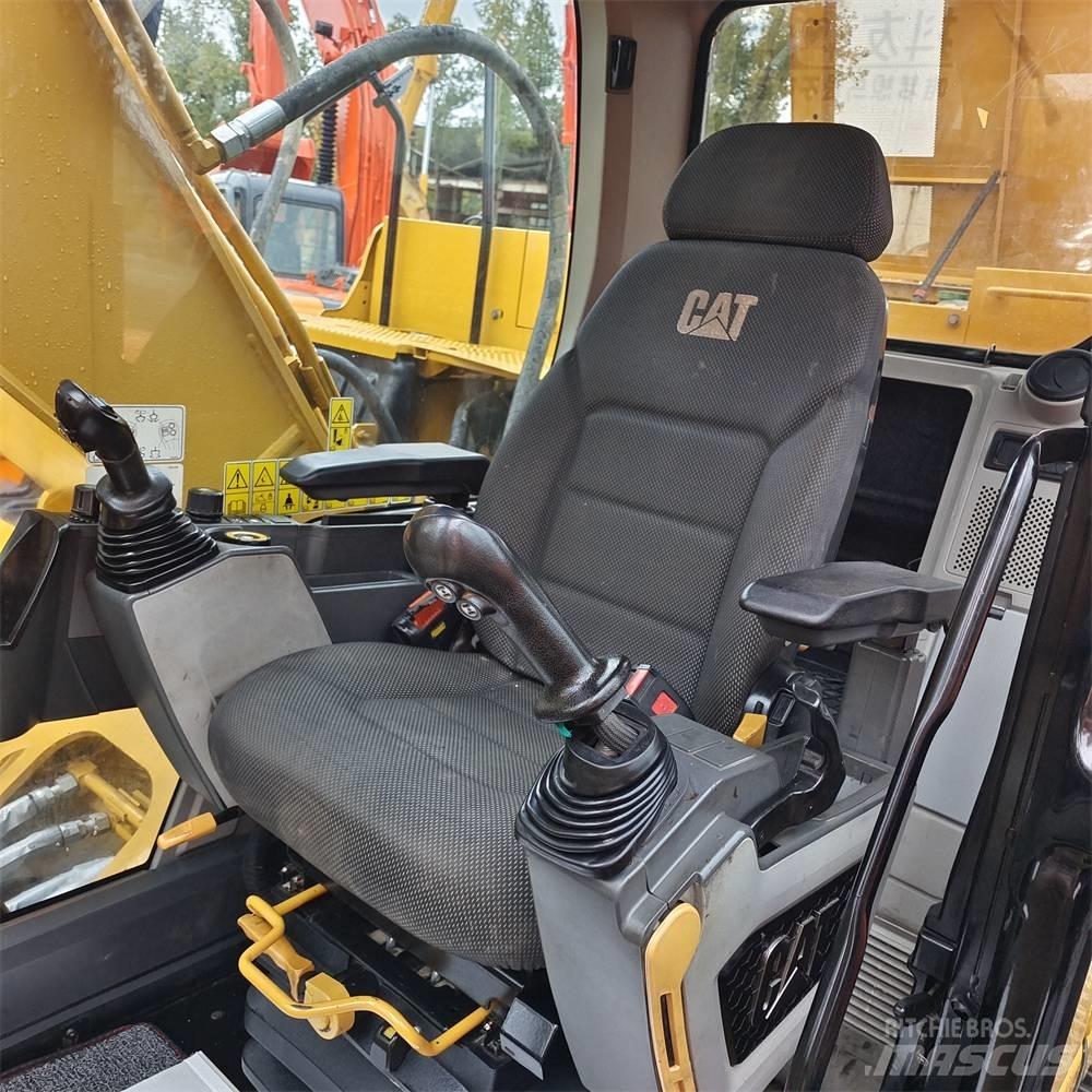 CAT 320 GC Pásové rýpadlá