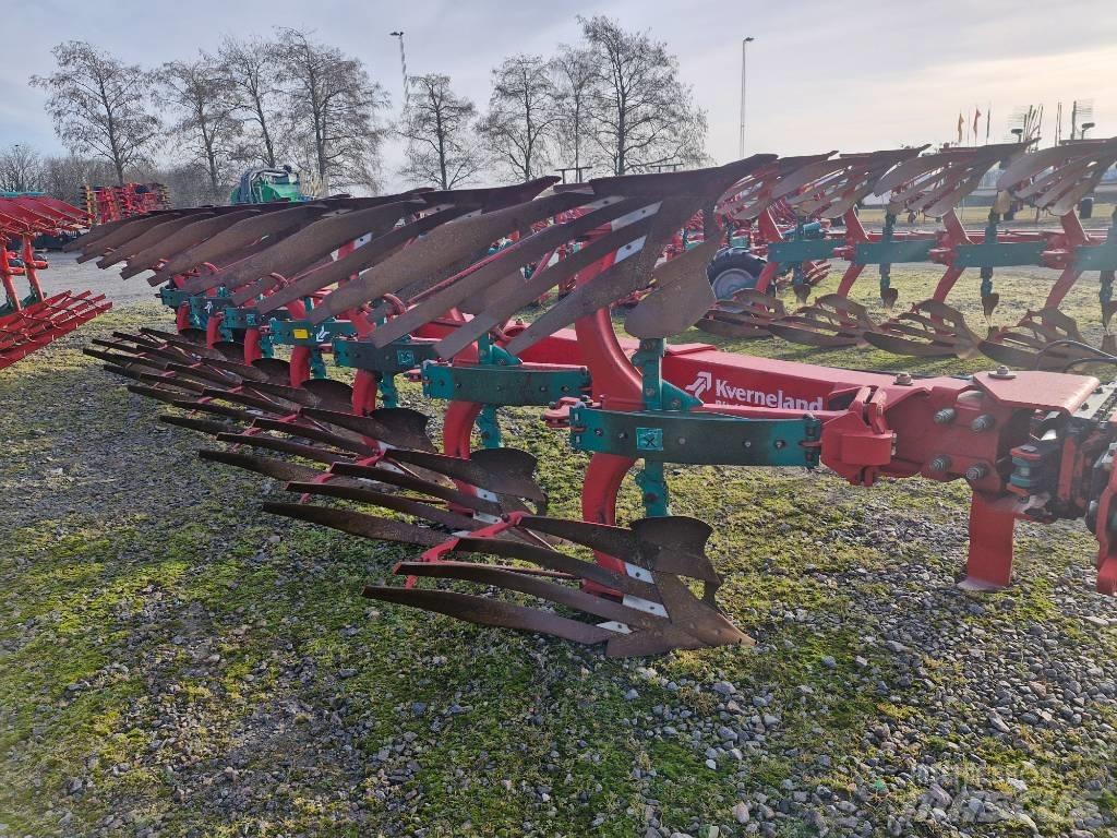 Kverneland PB100 Dvojstranné pluhy