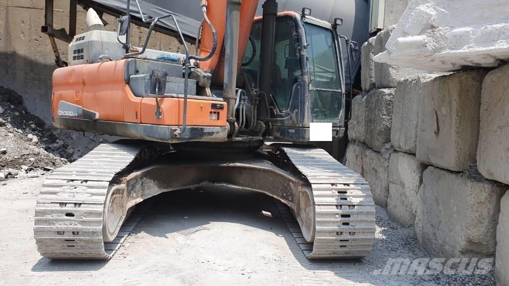 Doosan DX 300 LC-5 Pásové rýpadlá