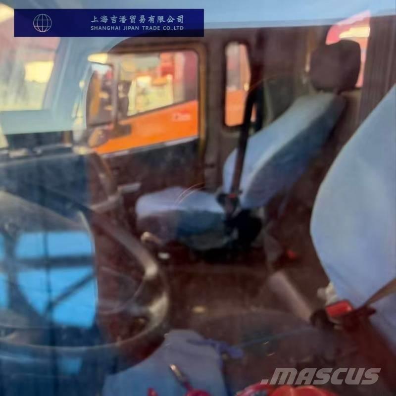 Sany STC500E Univerzálne terénne žeriavy