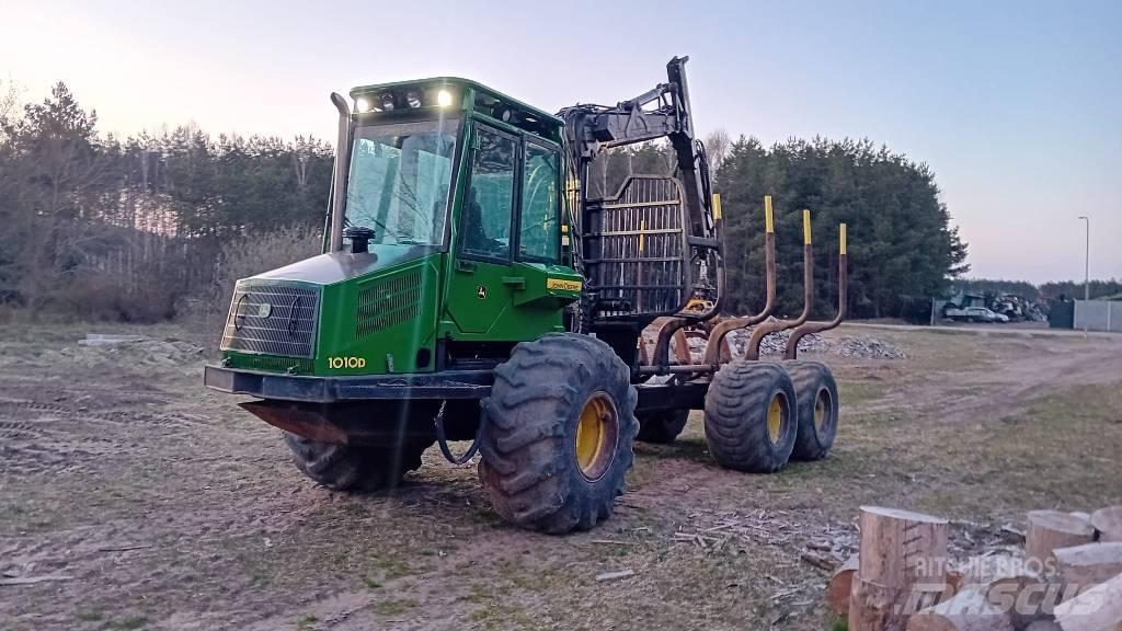 John Deere 1010D Lesné traktory
