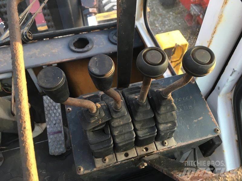 Kalmar DC15-1200 Dieselové vozíky