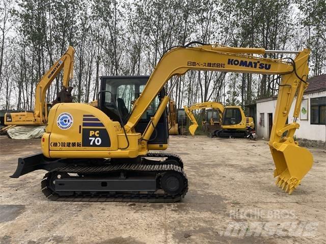 Komatsu PC70-8 Pásové rýpadlá