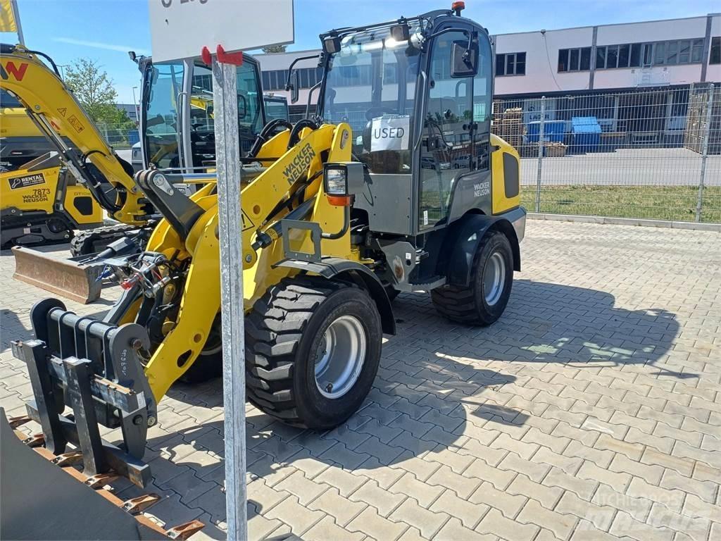 Wacker Neuson WL32 Kolesové nakladače