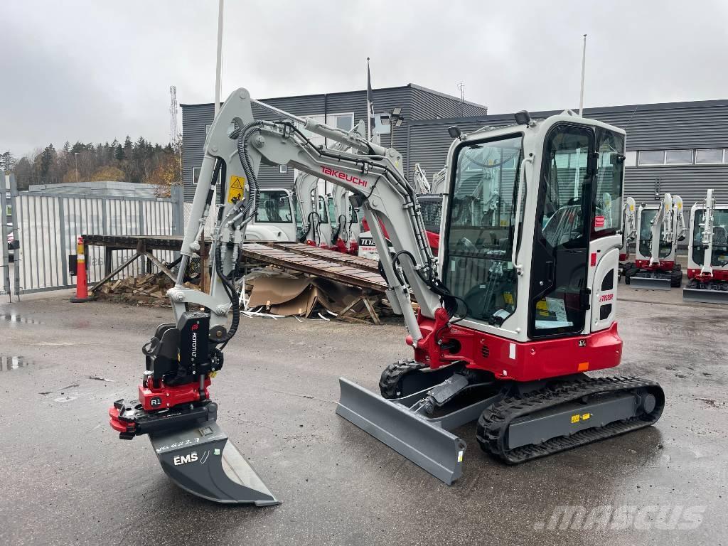 Takeuchi TB 325 R Mini rýpadlá < 7t