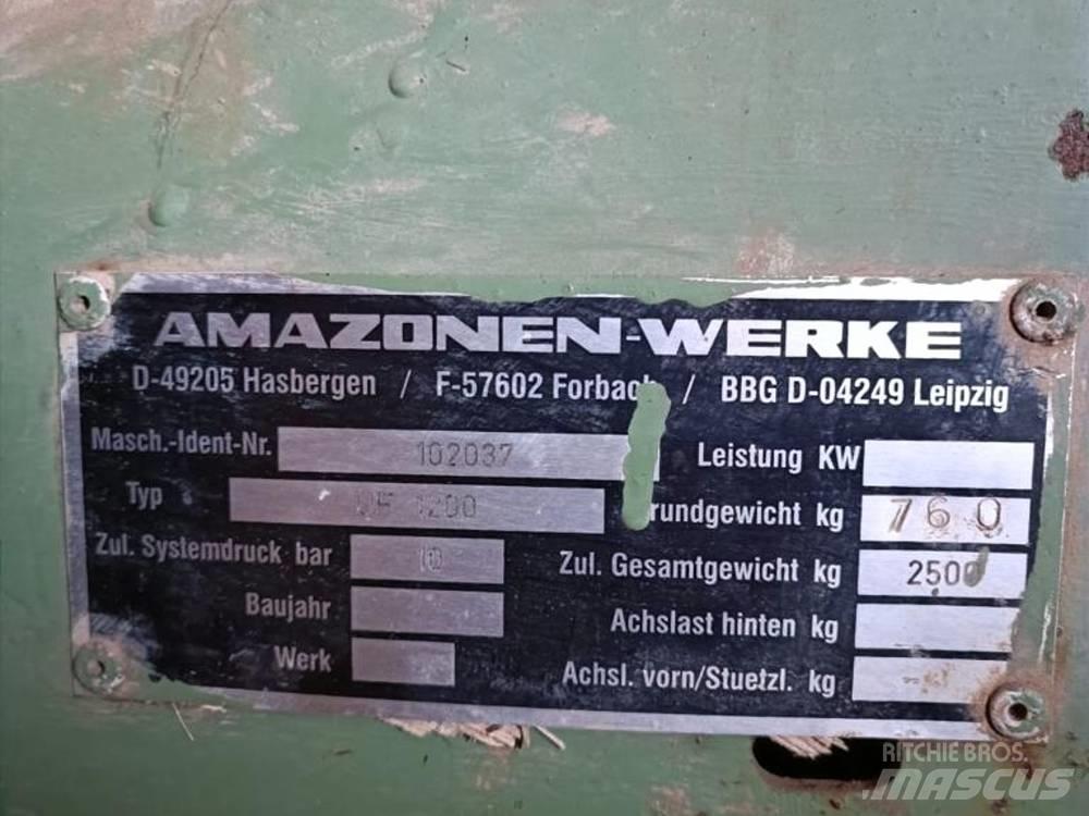 Amazone UF 1200 Nesené postrekovače