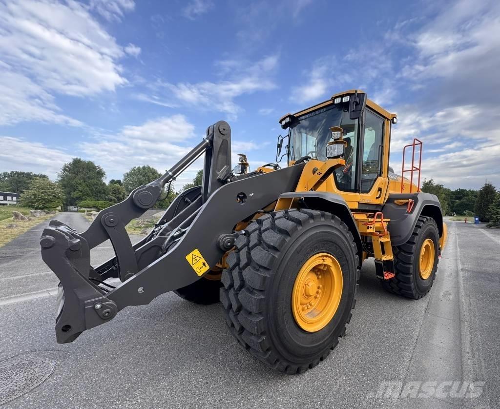 Volvo L 120 H2 Kolesové nakladače