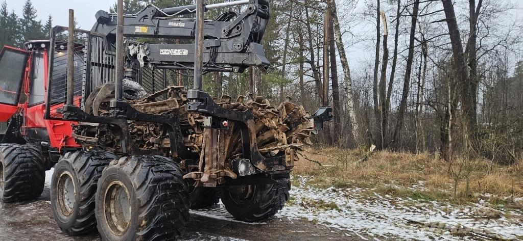 Komatsu 835 Lesné traktory