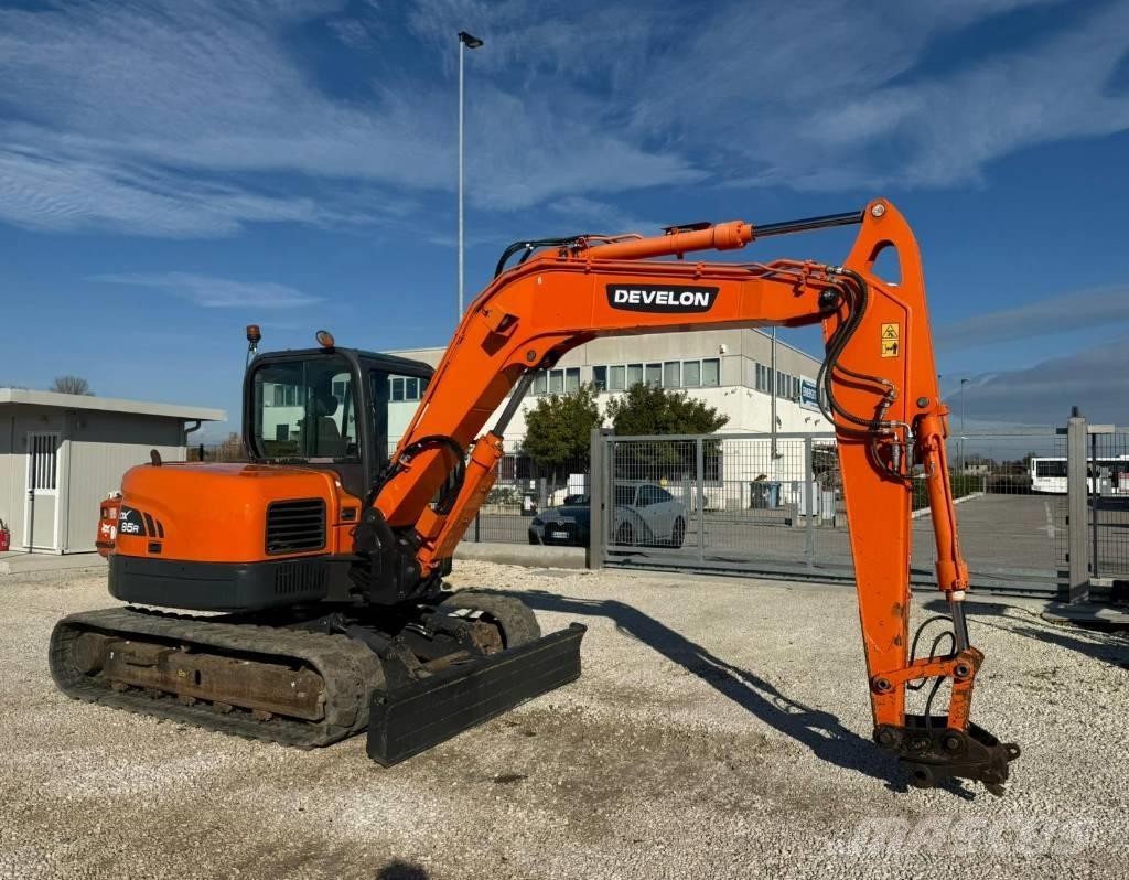 Doosan DX 85 R-3 Midi rýpadlá 7 t - 12 t