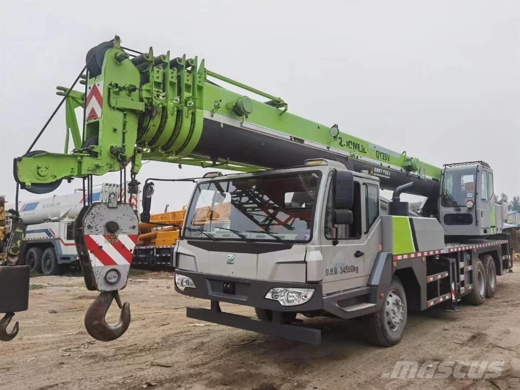 Zoomlion ZTC350 Univerzálne terénne žeriavy