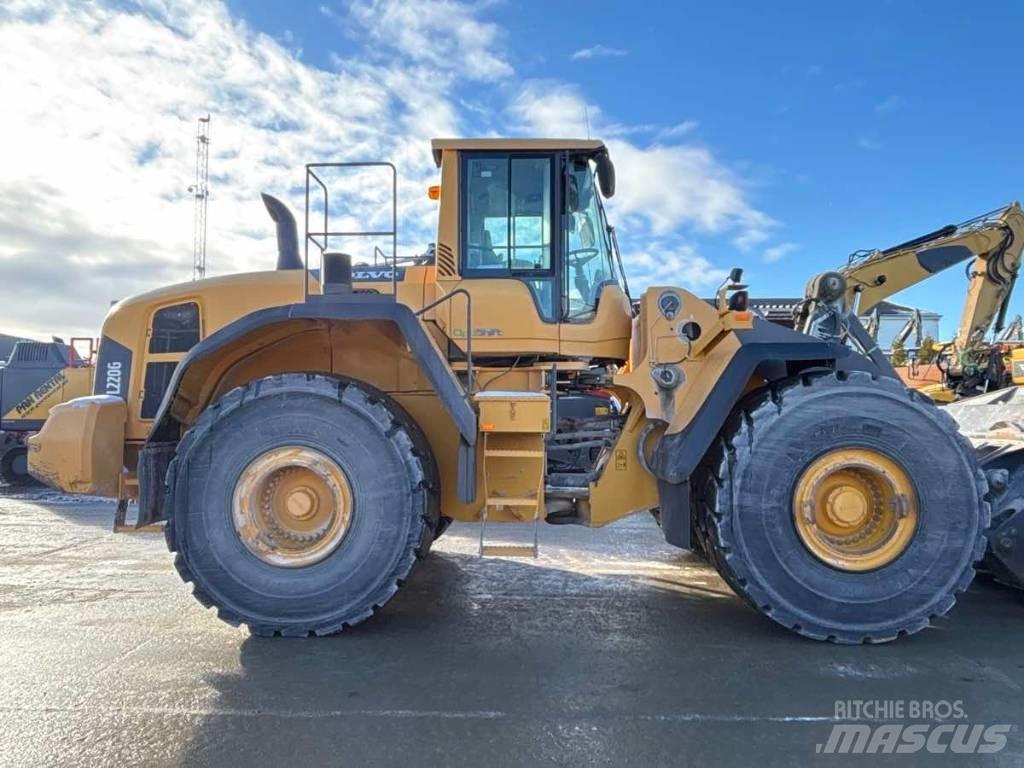 Volvo L 220 G Kolesové nakladače