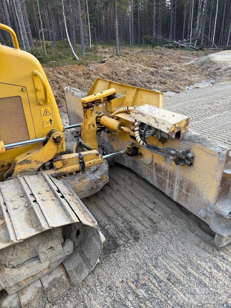 Komatsu D 37 PX-23 Pásové dozéry