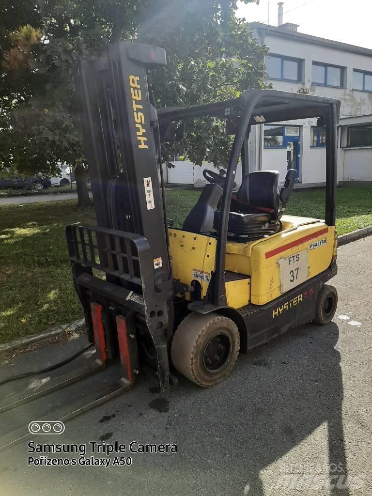 Hyster J2.5XN Akumulátorové vozíky