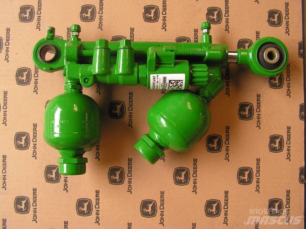 John Deere 6150 R Kabíny a interiér
