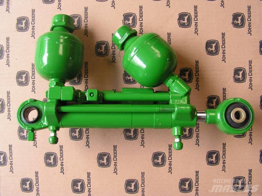 John Deere 6150 R Kabíny a interiér