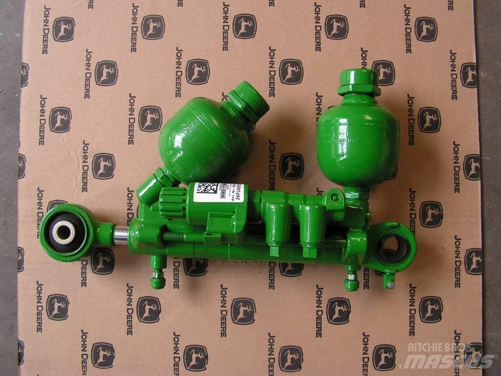 John Deere 6150 R Kabíny a interiér