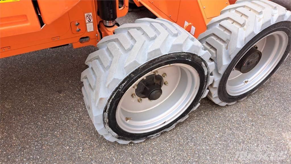 JLG EC520AJ Kĺbové plošiny