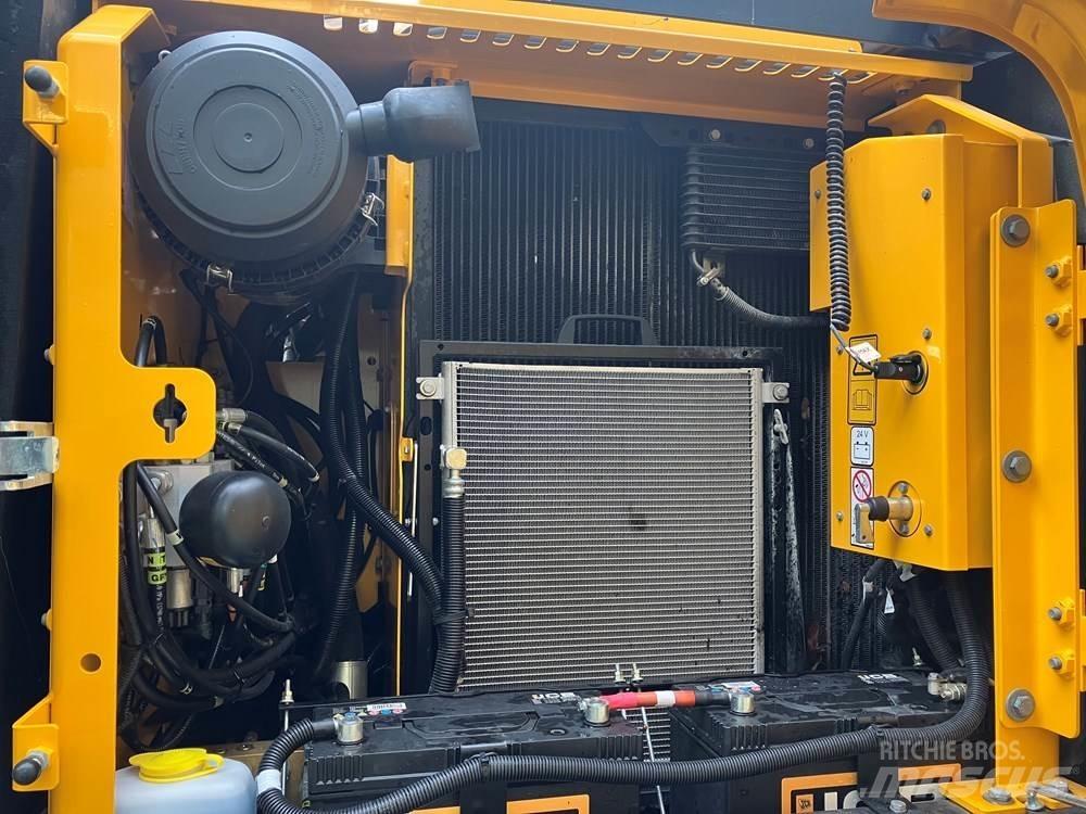 JCB JS145W Kolesové rýpadlá