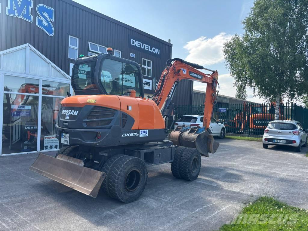 Doosan DX 57 W-5 Kolesové rýpadlá
