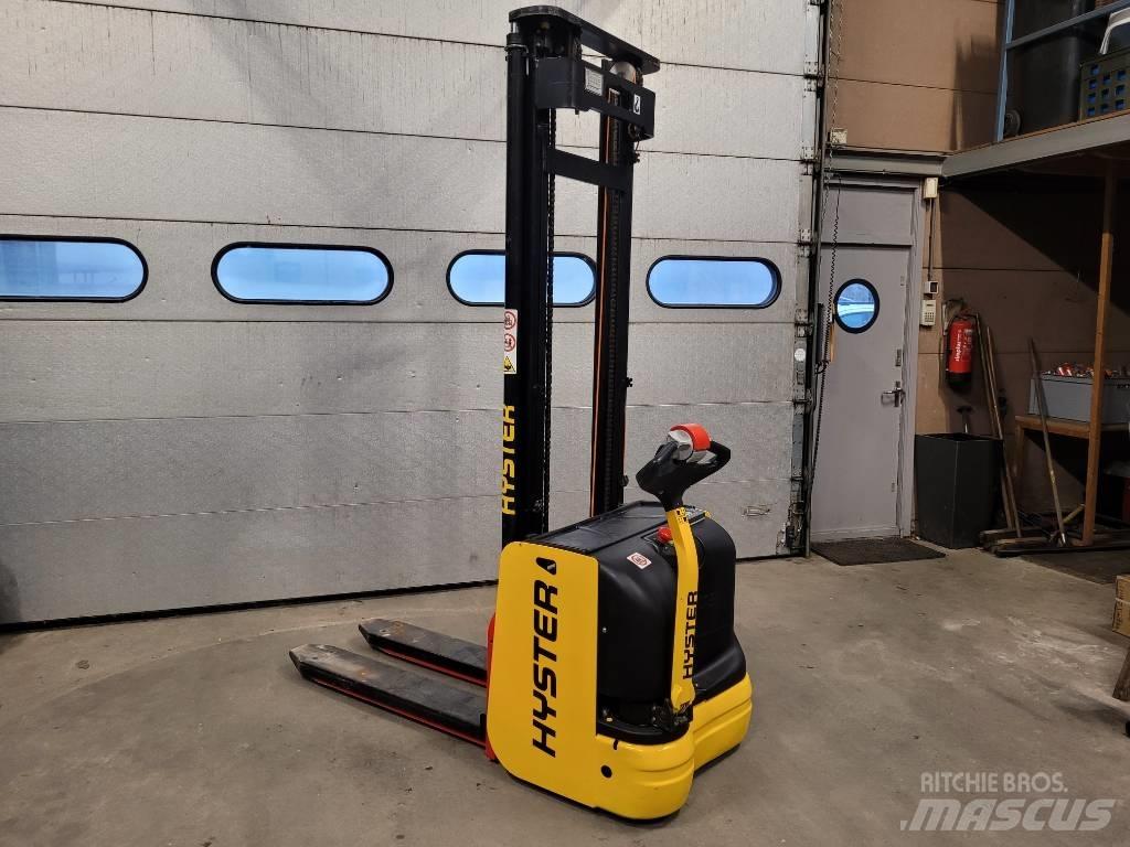Hyster S 1.6 Ručne vedené vysokozdvižné vozíky