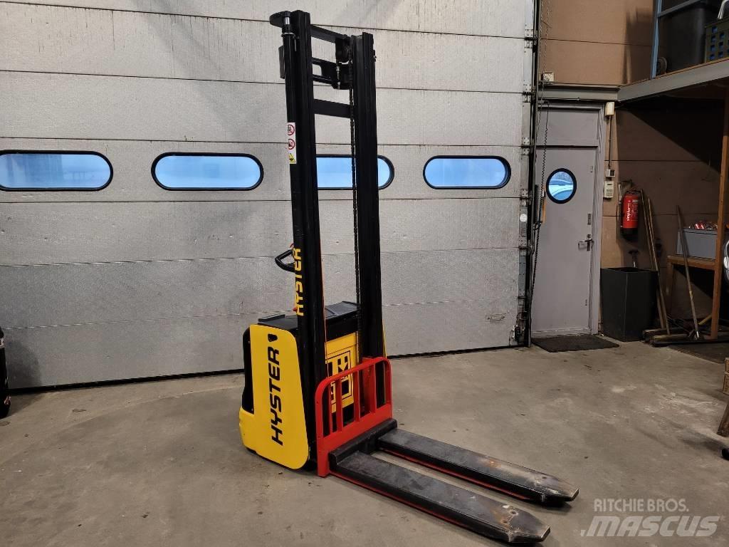 Hyster S 1.6 Ručne vedené vysokozdvižné vozíky