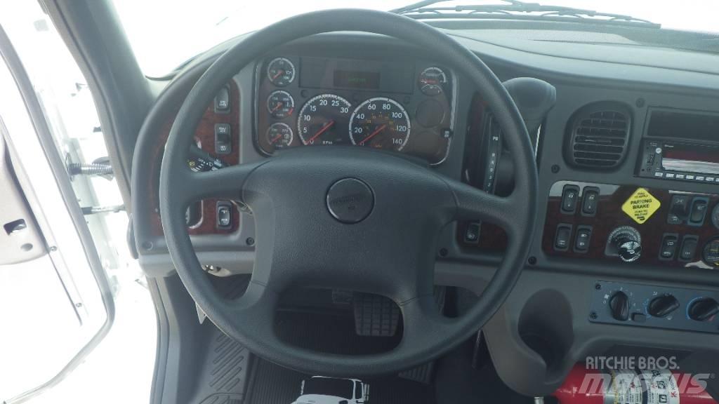 Freightliner M2106 Nákladné vozidlá bez nadstavby