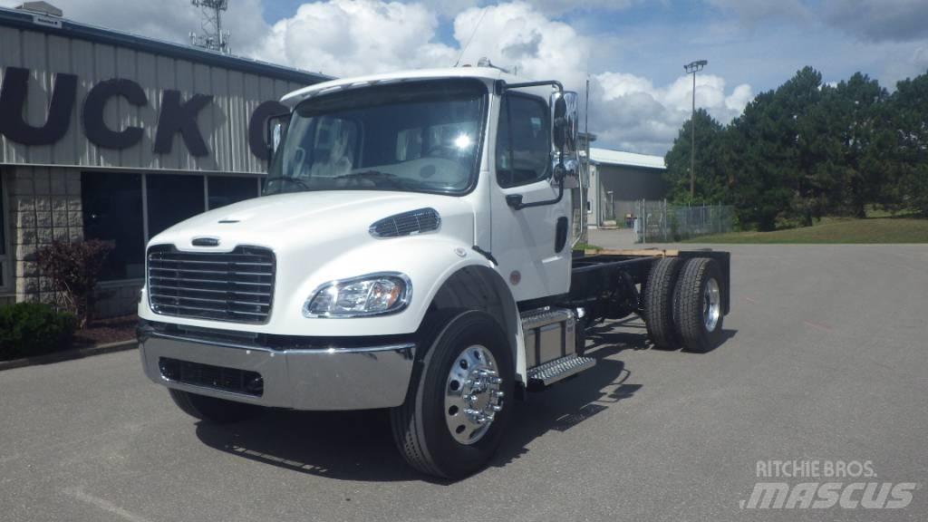 Freightliner M2106 Nákladné vozidlá bez nadstavby