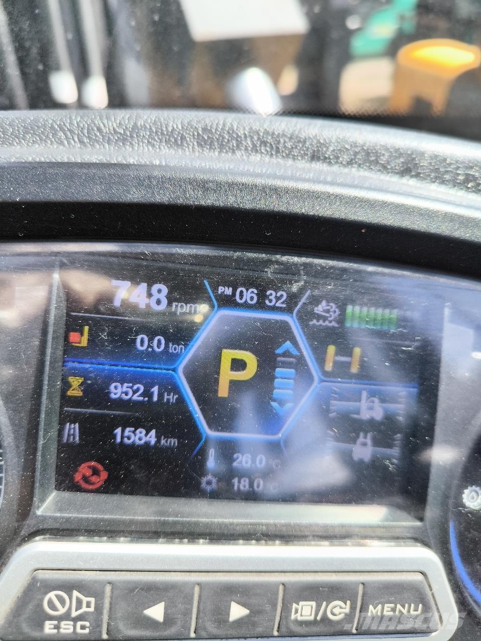 Hyundai 160D-9L Závesné vysokozdvižné vozíky