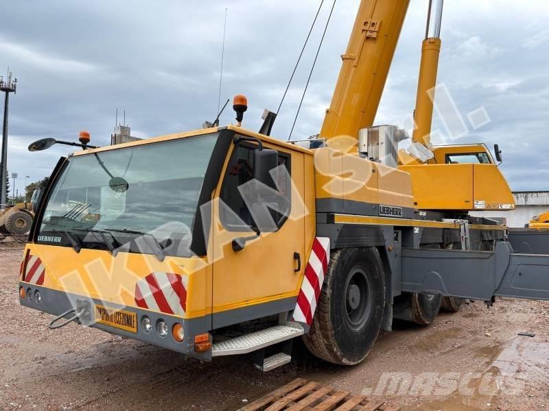 Liebherr LTM1200-5.1 Univerzálne terénne žeriavy