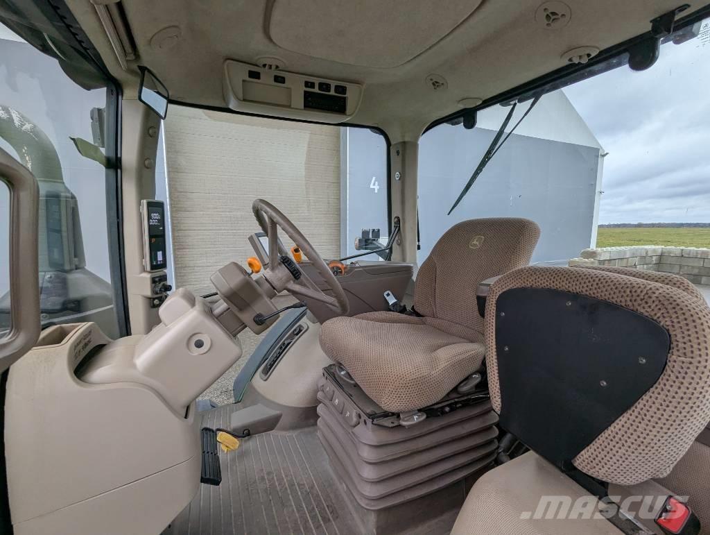 John Deere 8345 R Traktory