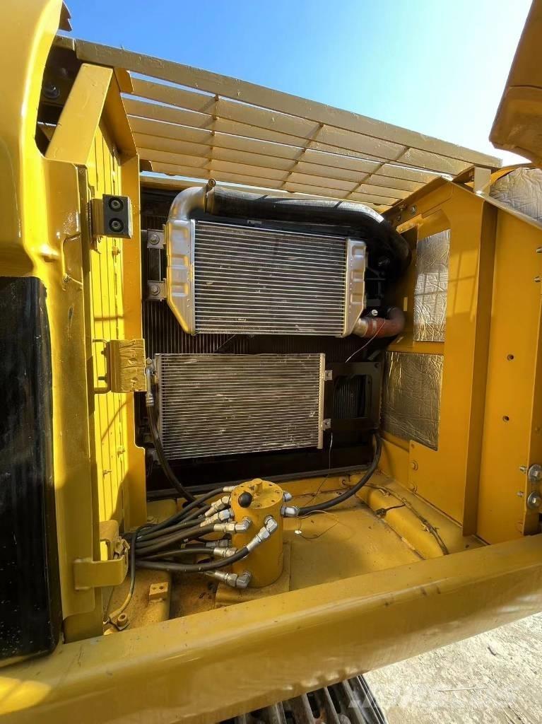 CAT 320 C Pásové rýpadlá