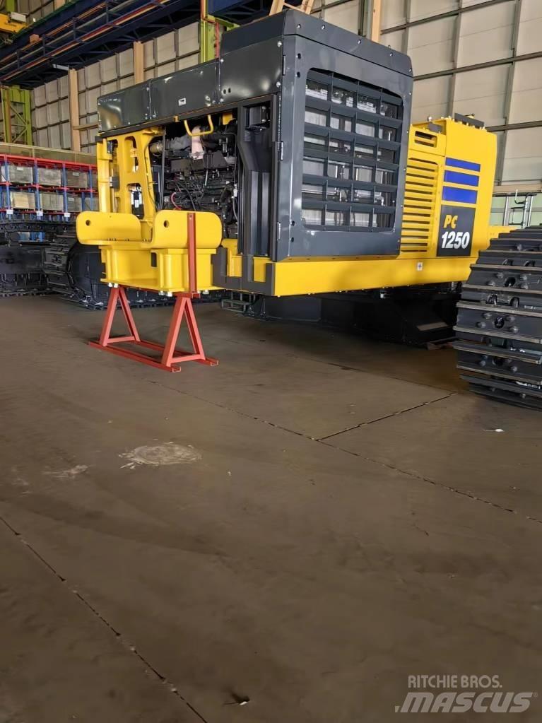 Komatsu 1250 Pásové rýpadlá