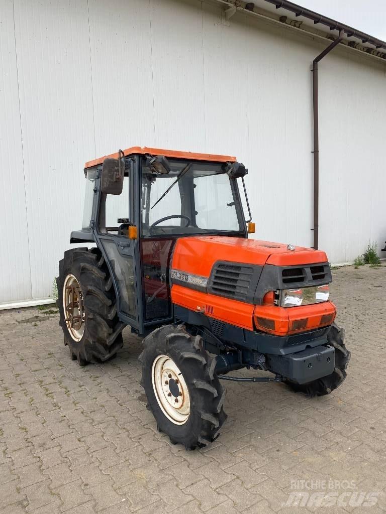Kubota GL 320 Kompaktné traktory