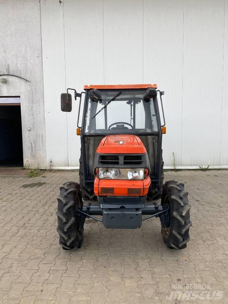 Kubota GL 320 Kompaktné traktory