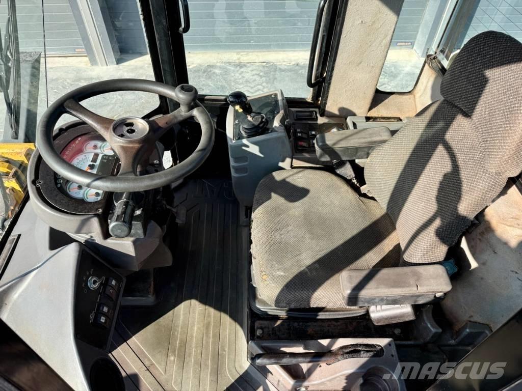 CAT 924 G Kolesové nakladače