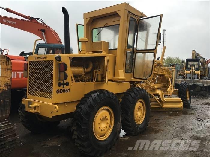 Komatsu GD 661 Grejdery