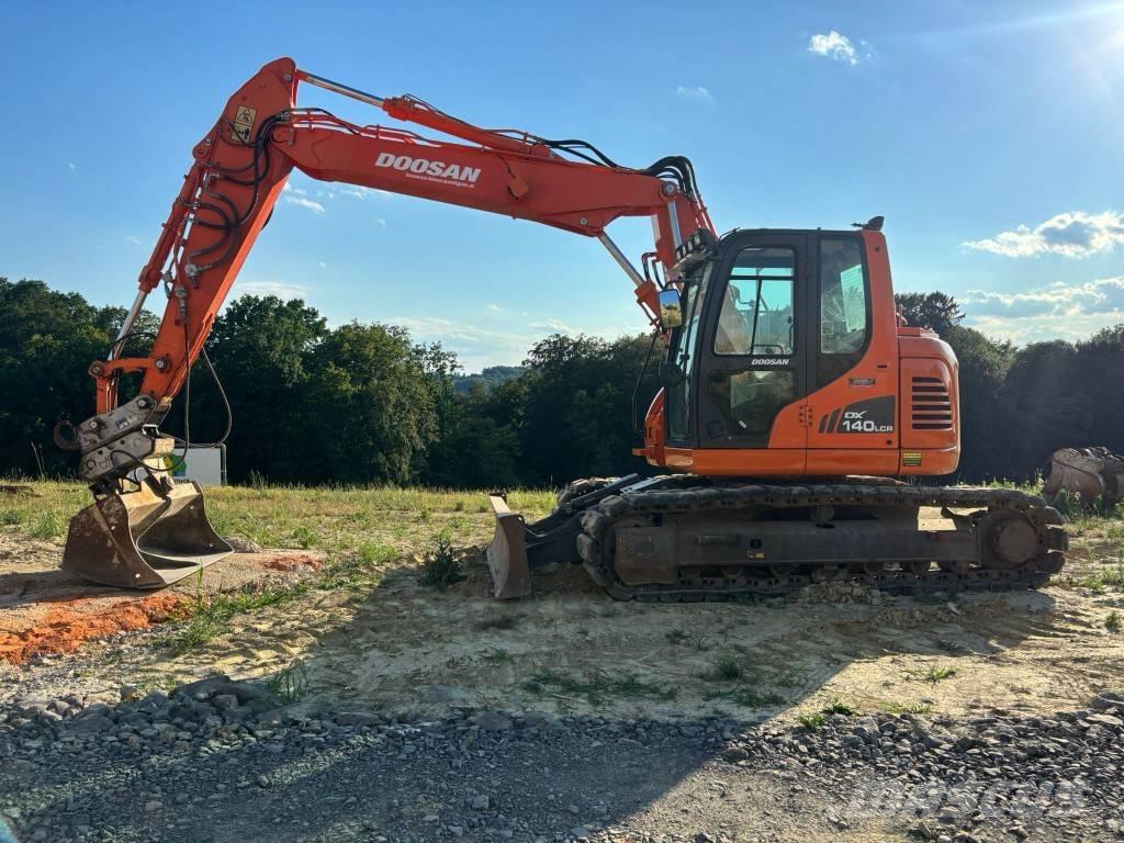 Doosan DX 140 LCR-3 Pásové rýpadlá