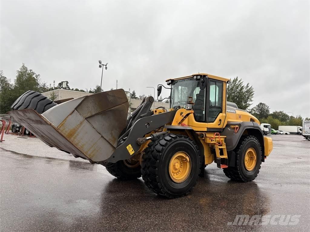 Volvo L110H Kolesové nakladače