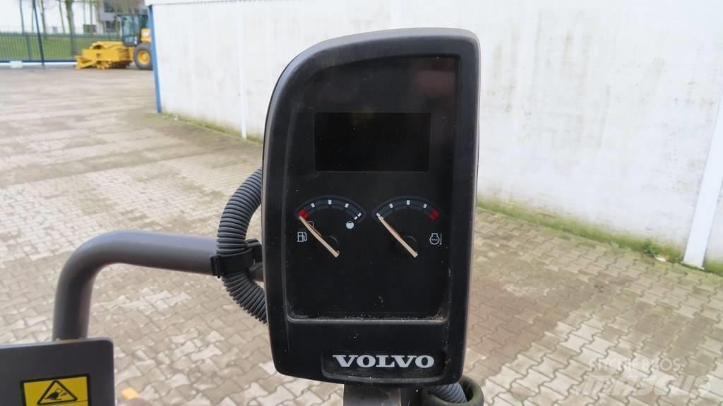 Volvo SD 45 B Ťahačové valce