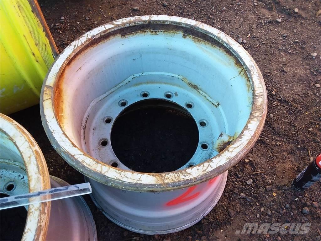 Valmet 890 20x26,5 Pneumatiky, kolesá a ráfiky