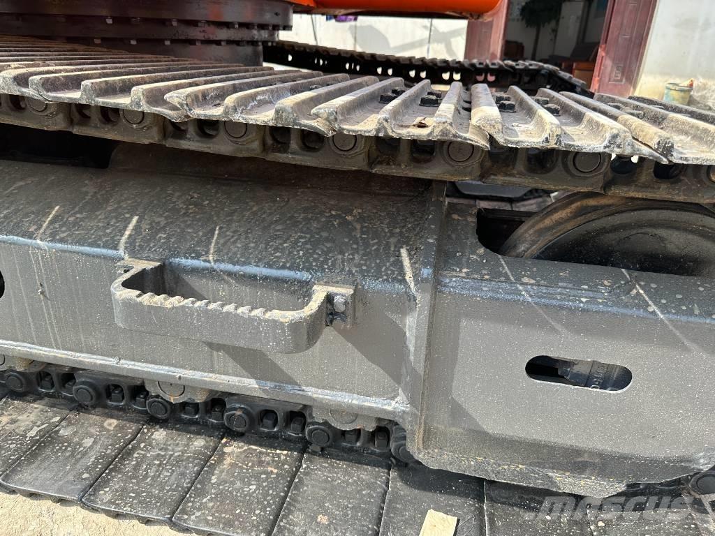 Doosan DX 160 LC Pásové rýpadlá