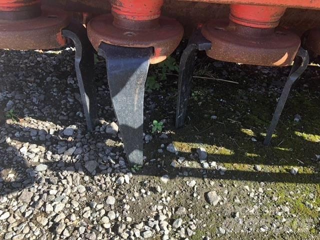 Kuhn HR 4030 Rotačné brány a pôdne frézy