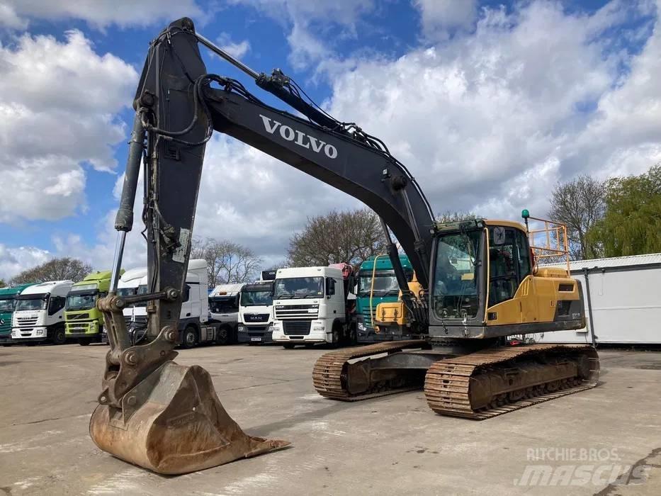Volvo EC 220 DL Pásové rýpadlá