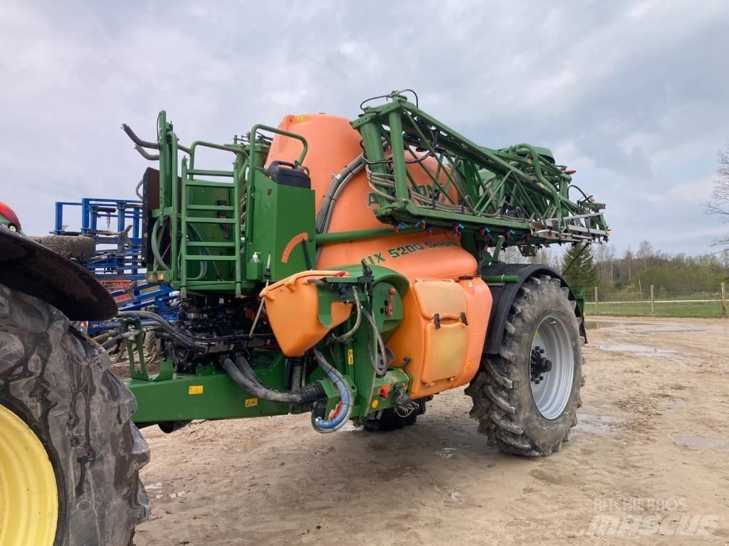 Amazone UX 5200 Ťahané postrekovače