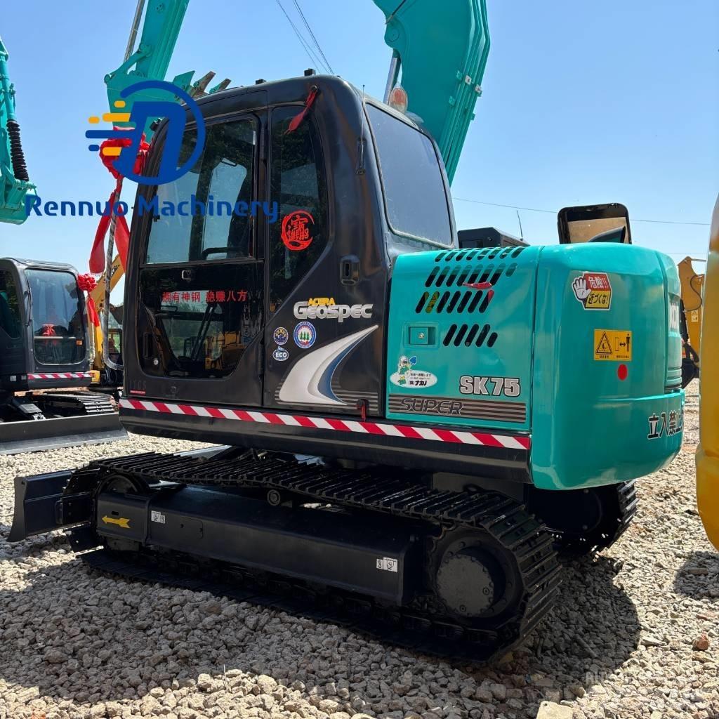 Kobelco SK75 Pásové rýpadlá