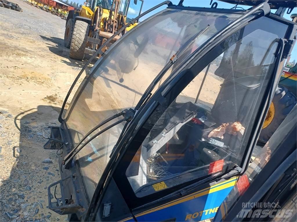 Rottne H14 Kabíny a interiér