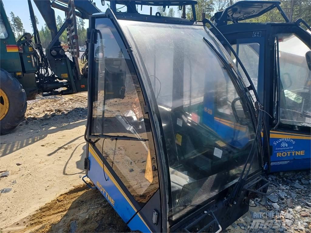 Rottne H14 Kabíny a interiér