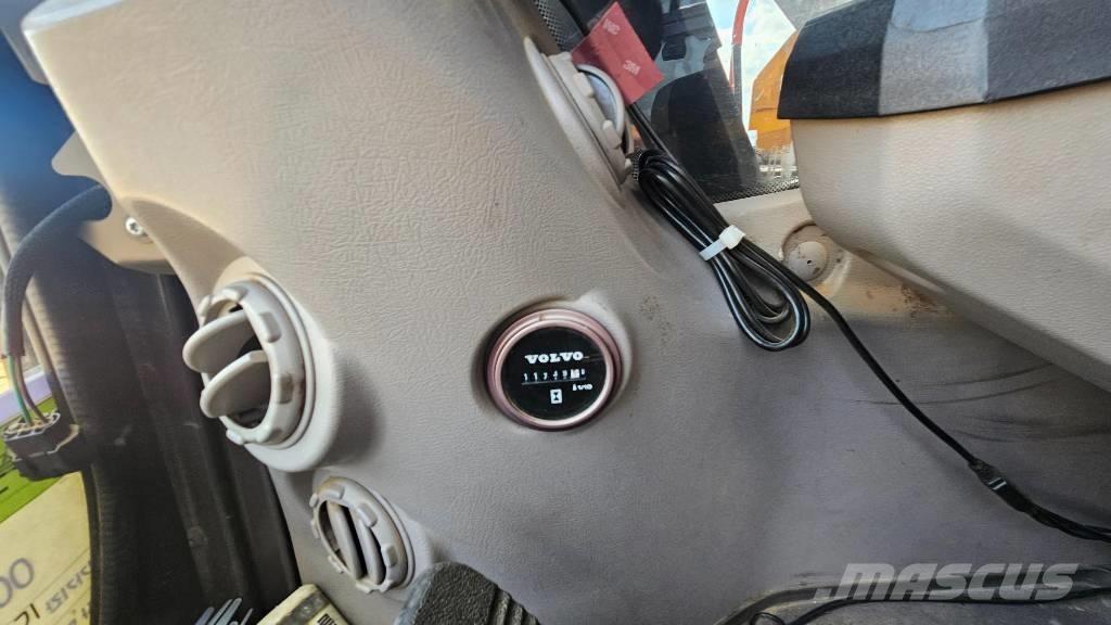 Volvo EW 205 D Kolesové rýpadlá