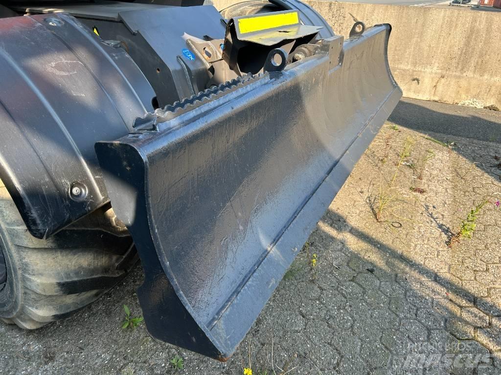 Hitachi ZX95W-7 Kolesové rýpadlá