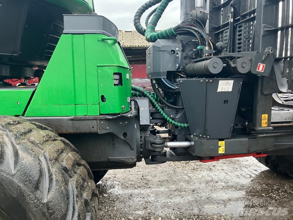 John Deere 1910G Lesné traktory